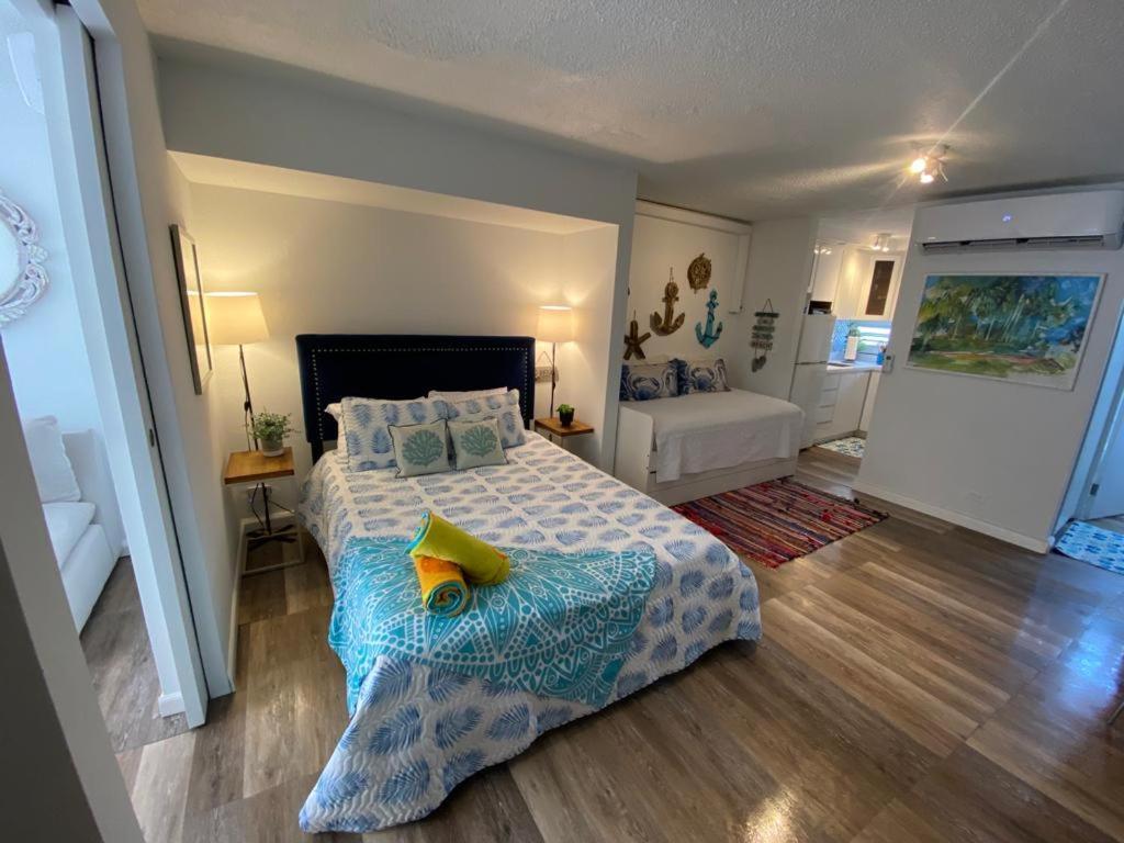 Kasa Ocean Breeze - Cabana Studio Apartment Beachfront Condo Pool Сан-Хуан Экстерьер фото